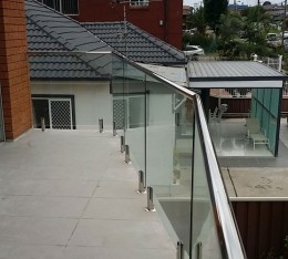 The new trend of stainless steel balustrading.
